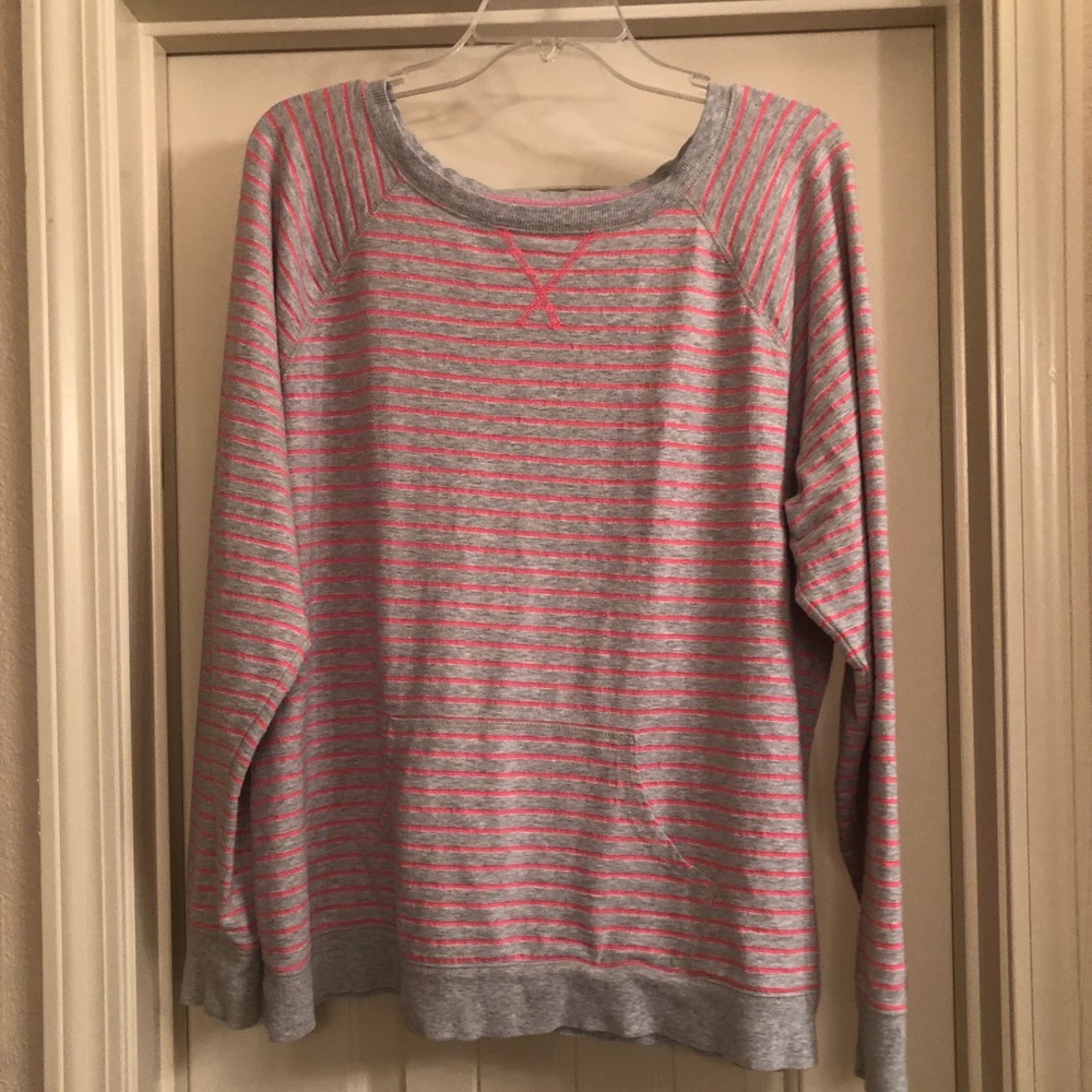 Made for life pullover